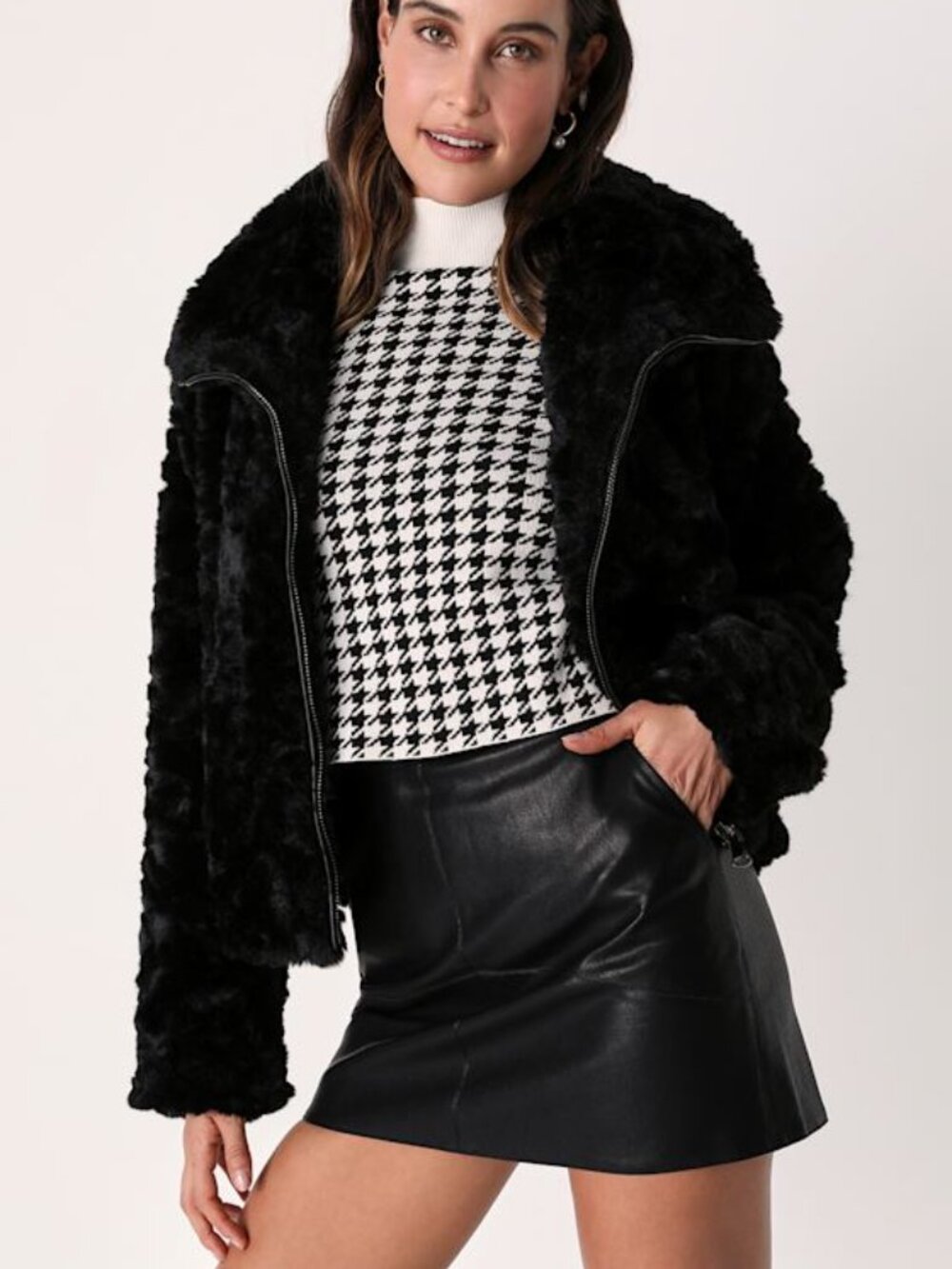 Lulus Uptown Afternoons Black Cropped Faux Fur Jacket - Size XS